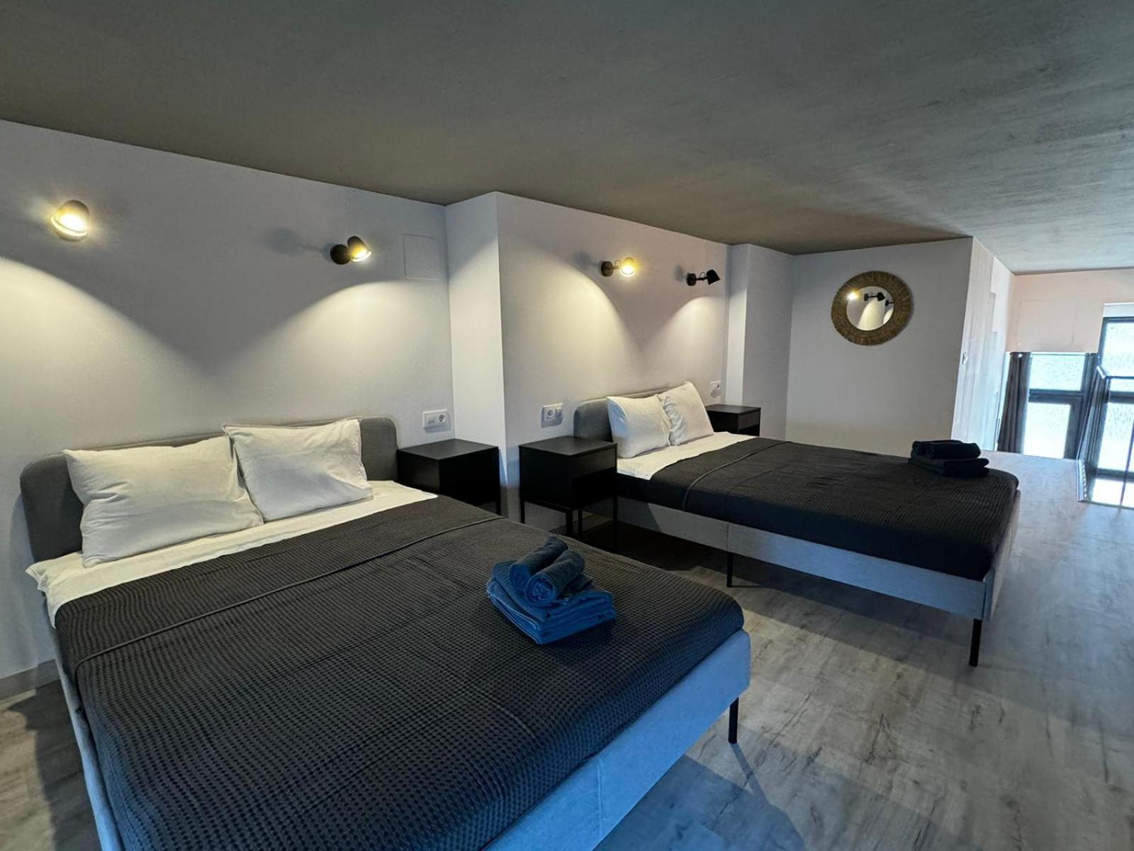 Melia Y Fuster 23C Aparthotel Valenza Esterno foto