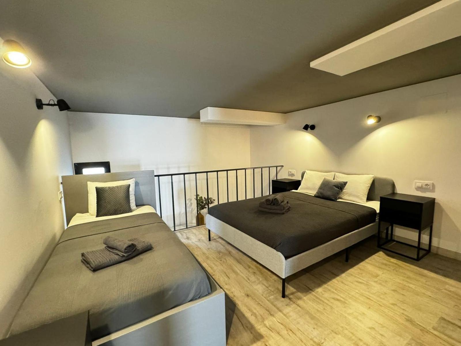 Melia Y Fuster 23C Aparthotel Valenza Esterno foto